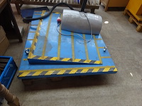 Niveau plateau (palletverhoger) ongeveer 1 meter ok - afbeelding 2 van  3