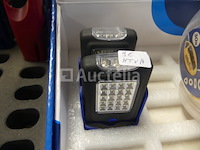 Niveaus, lampen, zak 16 schroevendraaiers - afbeelding 6 van  11