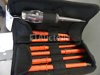 Niveaus, lampen, zak 16 schroevendraaiers - afbeelding 9 van  11