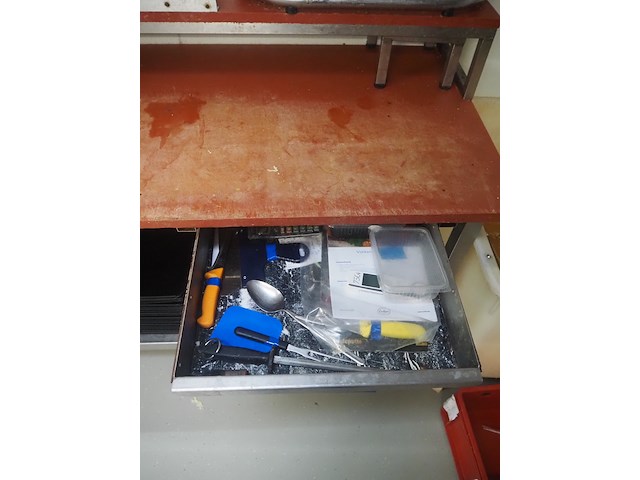 Nn deboning table - afbeelding 4 van  4