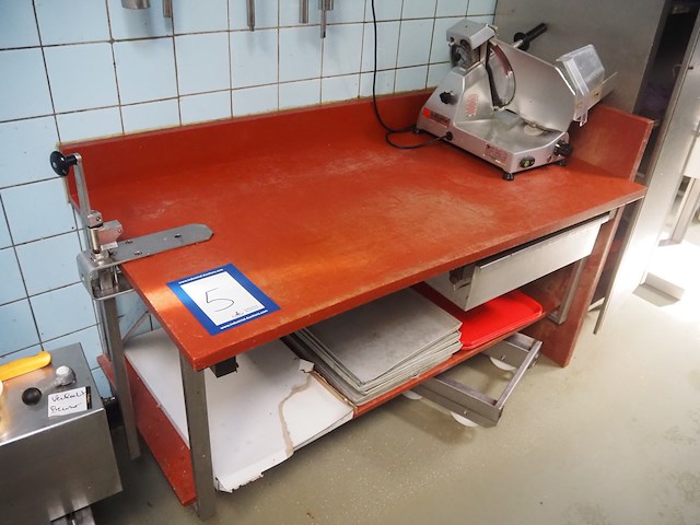 Nn deboning table - afbeelding 1 van  3