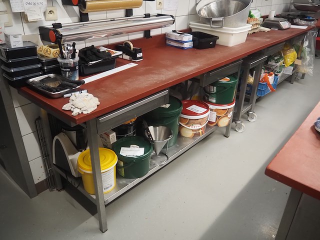 Nn deboning table - afbeelding 2 van  3