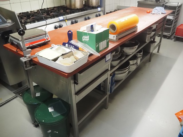 Nn deboning table - afbeelding 1 van  4