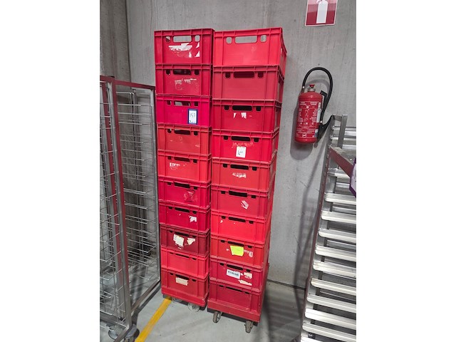 Nn e2 crates - afbeelding 1 van  4