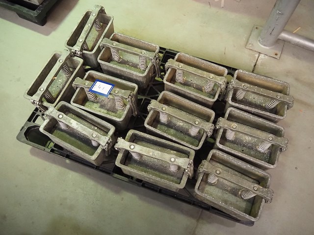 Nn ham moulds - afbeelding 1 van  6