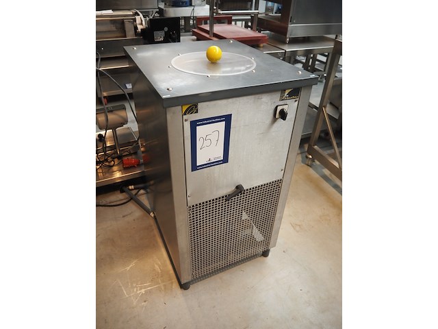 Nn ice maker - afbeelding 1 van  8