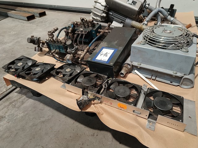 Nn machine parts - afbeelding 2 van  10