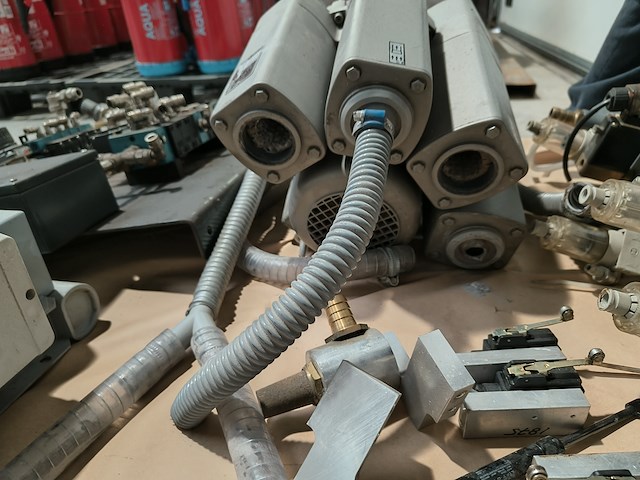 Nn machine parts - afbeelding 8 van  10