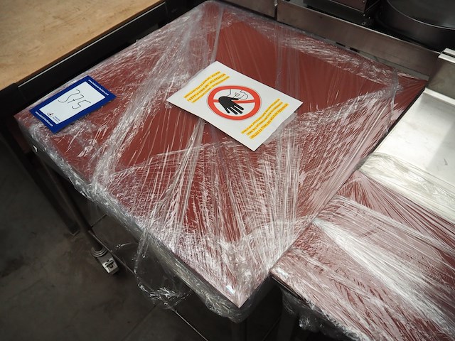 Nn table - afbeelding 3 van  4