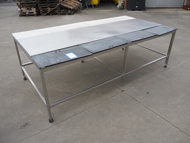 Nn table - afbeelding 1 van  4