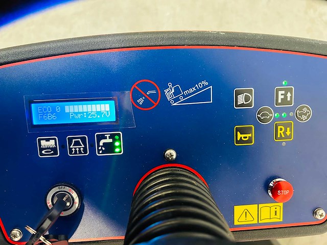 Noblelift - 2025 - nr810 - zit schrobmachine - afbeelding 8 van  14