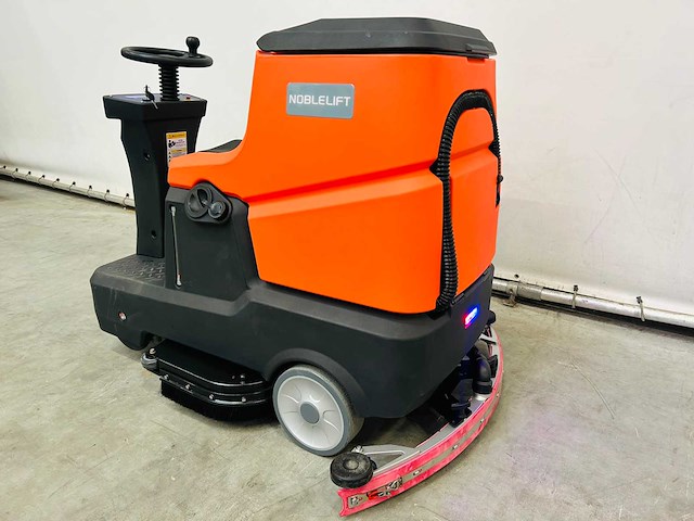 Noblelift - 2025 - nr810 - zit schrobmachine - afbeelding 5 van  11