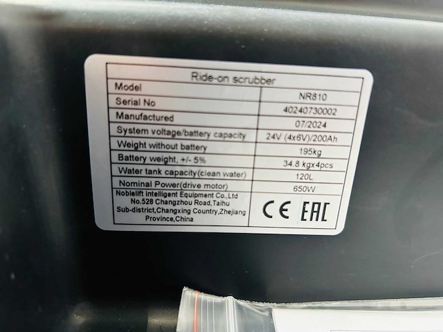 Noblelift - 2025 - nr810 - zit schrobmachine - afbeelding 3 van  14