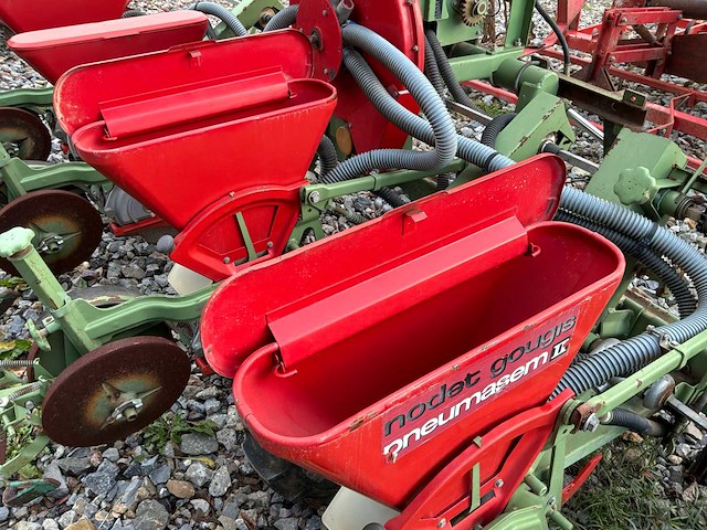 Nodet gougis pneumasem 2 seeder - afbeelding 14 van  35