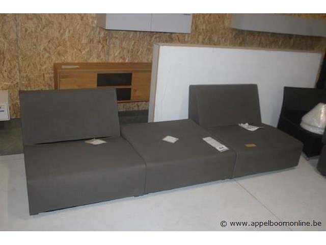 Nomad loungeoptelling bestaande uit 2x 1-zit + 3x poef - afbeelding 1 van  2