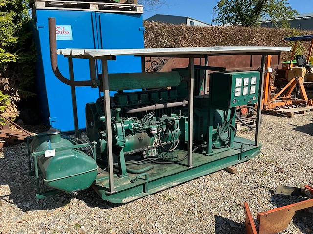 Noodstroomaggregaat - afbeelding 1 van  9