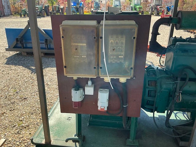 Noodstroomaggregaat - afbeelding 5 van  9