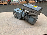Nord drivesystems sk 92372azd-80lh/4 motorreductie met frequentieregelaar - afbeelding 1 van  1