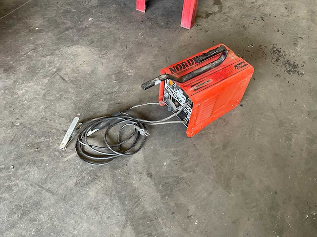 Nordika 2160 lasmachines - afbeelding 1 van  4