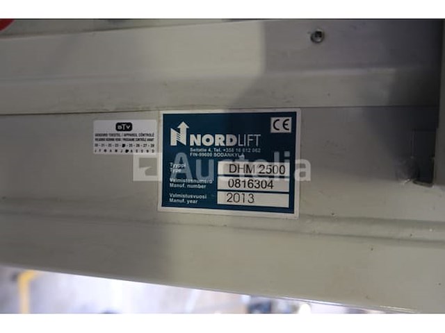 Nordlift dhm 2500 enkelkoloms garagekraan (2013-223,023 km)(vin:xlrat85mc0e860908) - afbeelding 1 van  13