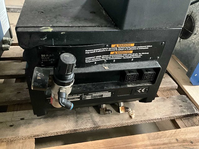 Nordson series 3100 diverse lijmmachine (2x) - afbeelding 3 van  7