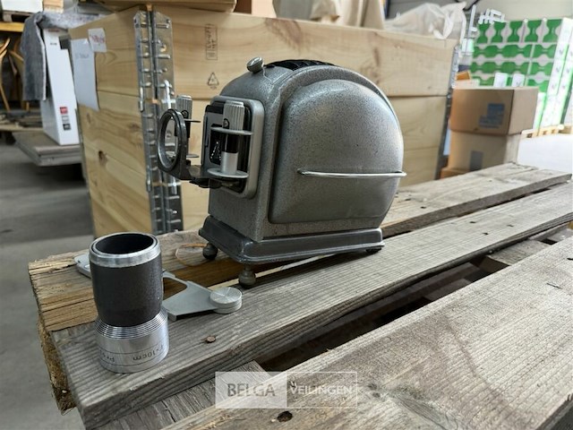 Noris diaprojector - afbeelding 1 van  8