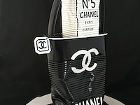 Norman gekko (xx) - chanel bag with n.5 perfume - limited edition - afbeelding 2 van  11