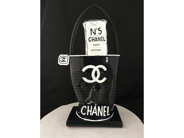 Norman gekko (xx) - chanel bag with n.5 perfume - limited edition - afbeelding 7 van  11
