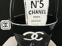 Norman gekko (xx) - chanel bag with n.5 perfume - limited edition - afbeelding 8 van  11