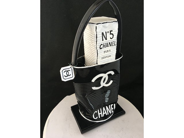 Norman gekko (xx) - chanel bag with n.5 perfume - limited edition - afbeelding 11 van  11