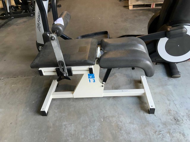 Norsk abdominal bench krachtstation - afbeelding 1 van  4