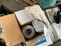 North halfgelaatsmaskers en protection toebehoren (6x) in metalen kar - afbeelding 3 van  18