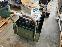 North halfgelaatsmaskers en protection toebehoren (6x) in metalen kar - afbeelding 9 van  18