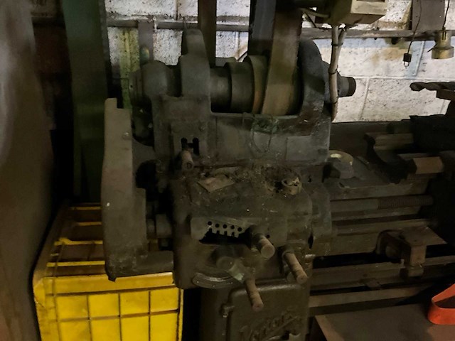 Norton 180 universele draaibank - afbeelding 4 van  10