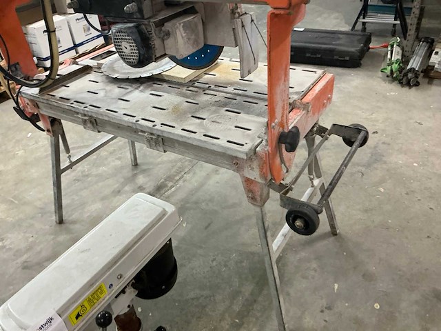 Norton clipper cst 85 tegelzaagmachine - afbeelding 6 van  8