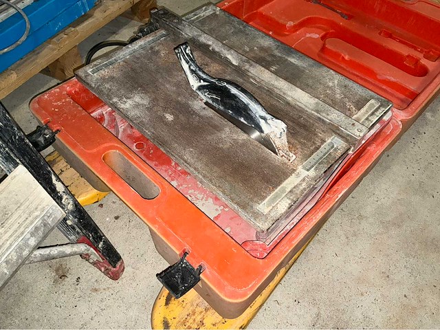 Norton clipper tt200 em tegelsnijapparaat - afbeelding 4 van  8