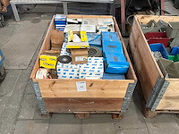 Norton-tyrolit-raltec grote partij diverse slijp en schuurmateriaal - afbeelding 1 van  2