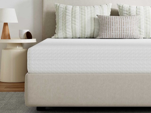 Novilla 7-zone schuimmatras 90x190 cm, 12 cm, ademend afneembaar bekleding wasbaar op 60° - oeko-tex & certipur-us gecertificeerd - afbeelding 1 van  6