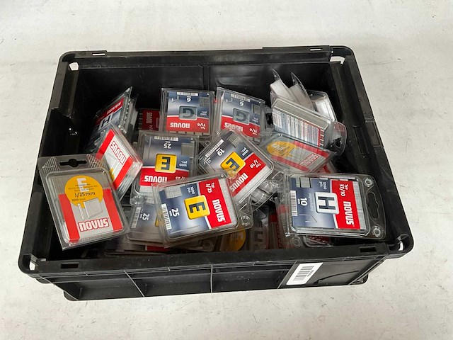 Novus diverse nagels en nieten - afbeelding 1 van  1