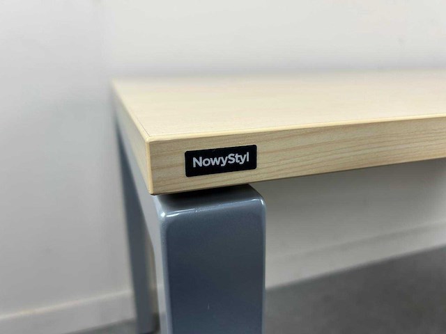 Nowystyl - bureau (4x) - afbeelding 5 van  5