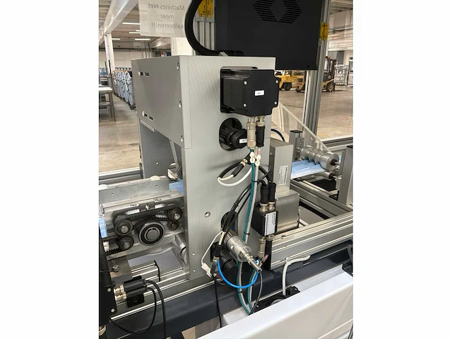 Nucleus machine voor assemblage mondmaskers - afbeelding 2 van  27