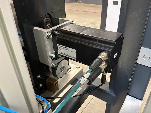 Nucleus machine voor assemblage mondmaskers - afbeelding 19 van  27