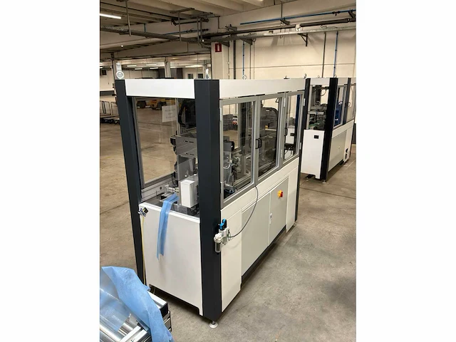 Nucleus machine voor assemblage mondmaskers - afbeelding 22 van  27