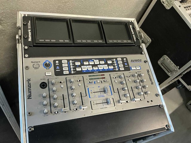 Numark avm02 karaoke-set - afbeelding 2 van  4