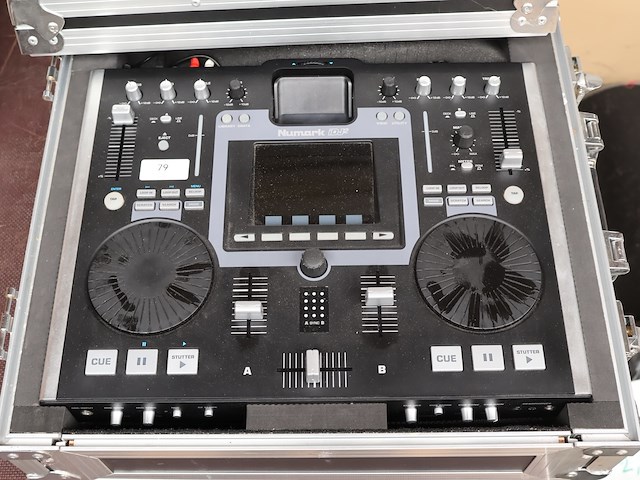 Numark dj2 mixing station - afbeelding 3 van  6