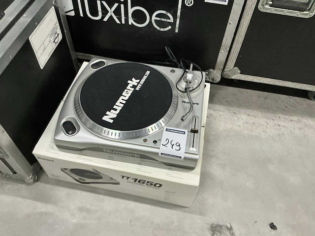 Numark tt1650 en ttusb platenspeler (2x) - afbeelding 3 van  4