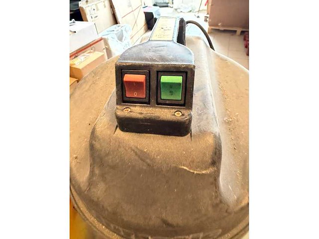 Numatic - natte en droge stofzuiger - andere elektrische gereedschappen - afbeelding 2 van  5