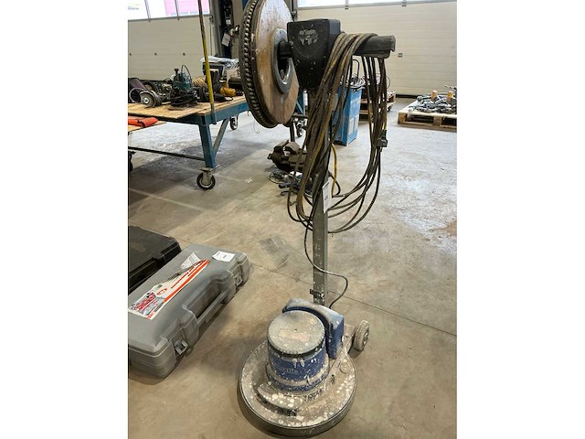 Numatic hfm1015 industriële vloerschuurmachine - afbeelding 2 van  8