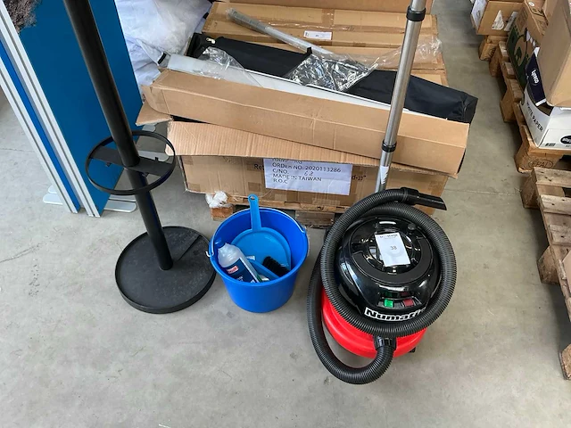 Numatic industriële stofzuiger - afbeelding 3 van  5