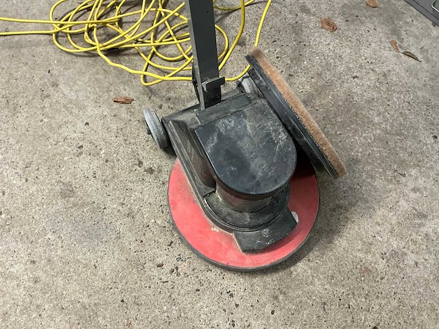 Numatic nmd 1000s eenschijfsmachine - afbeelding 2 van  7